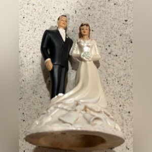 Elegant Wedding Cake Topper - Black and White Vintage 50’s